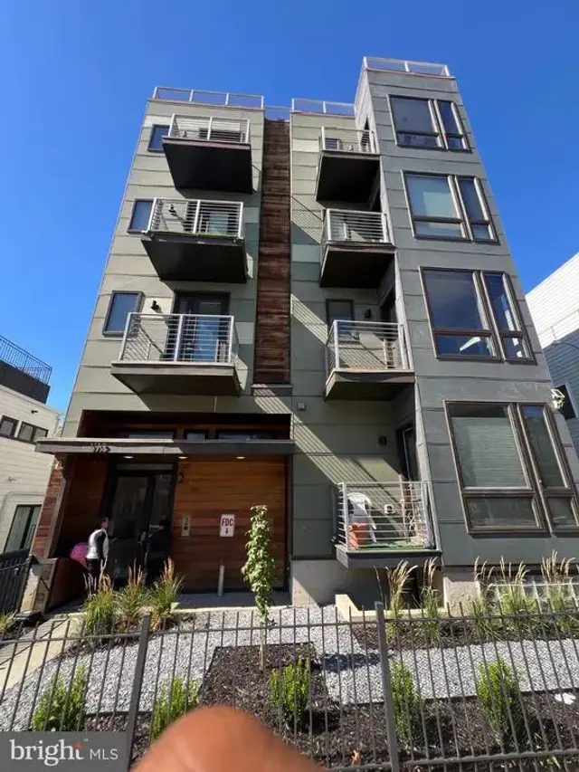 1112 Montello Ave Ne #cs-a, Washington