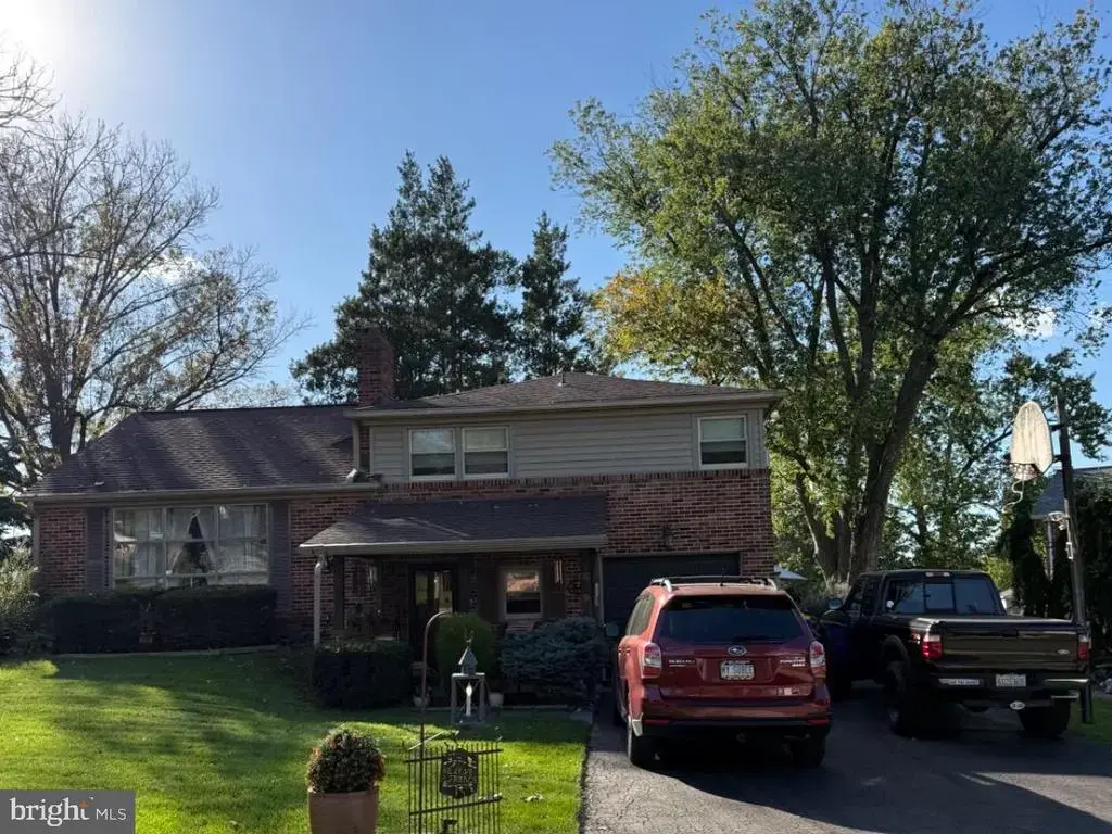 2549 Raleigh Dr, YORK
