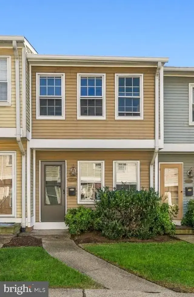 804 Mews Ln #804, Frederick