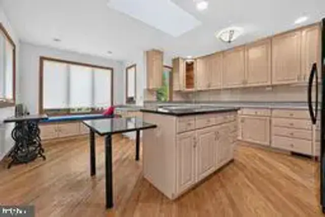 8205 Bryant Dr, Bethesda
