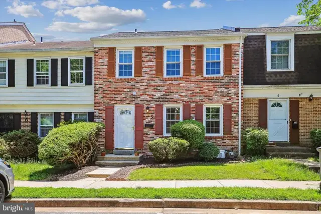 5 Ritchfield Ct, Rockville