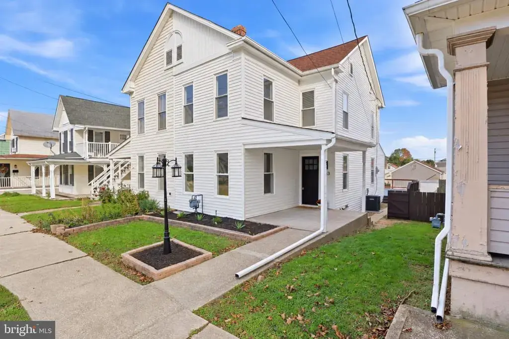 653 Broadway, HANOVER
