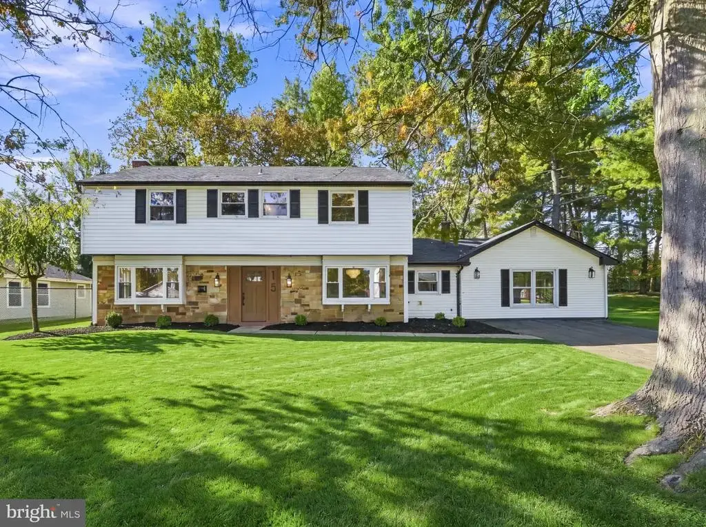 15 Eagle Ln, WILLINGBORO