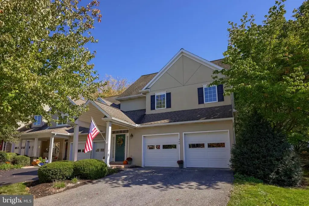 308 Wendover Way, LANCASTER