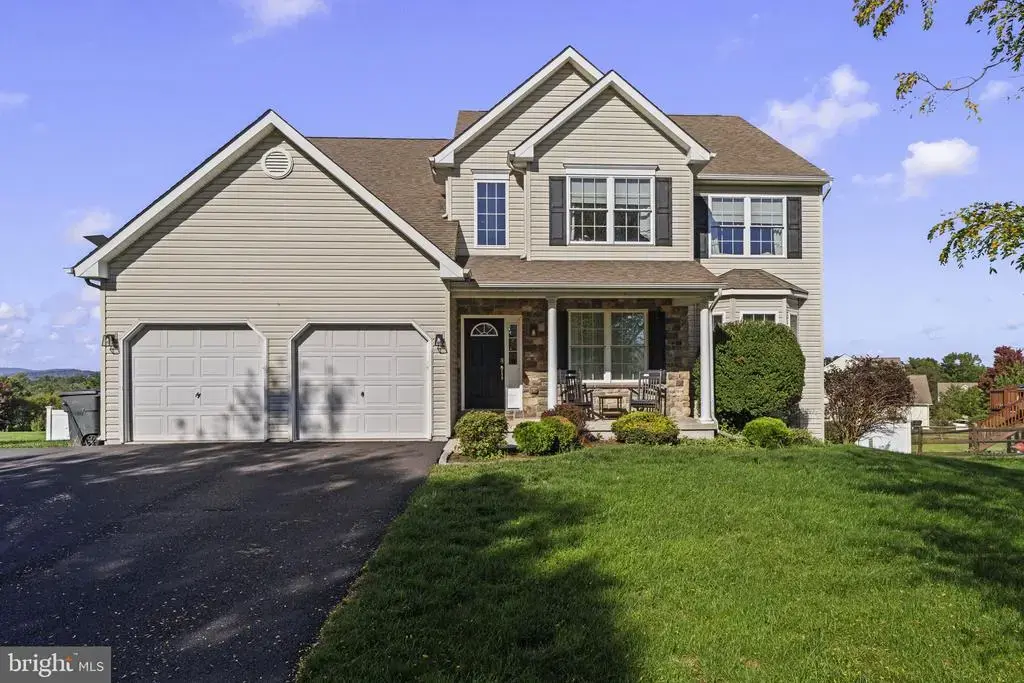 910 W Mill Creek Way, POTTSTOWN