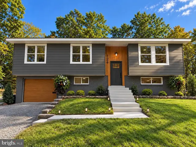 126 North Ln, East Stroudsburg