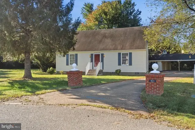 160 Rouzie Dr, Tappahannock
