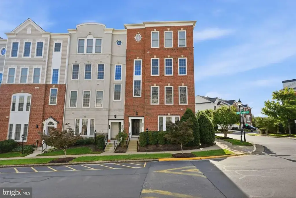 14718 Potomac Branch Dr, WOODBRIDGE