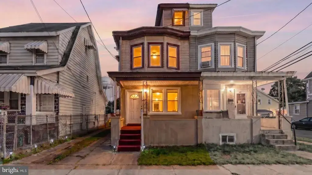 1427 Hamilton Ave, HAMILTON