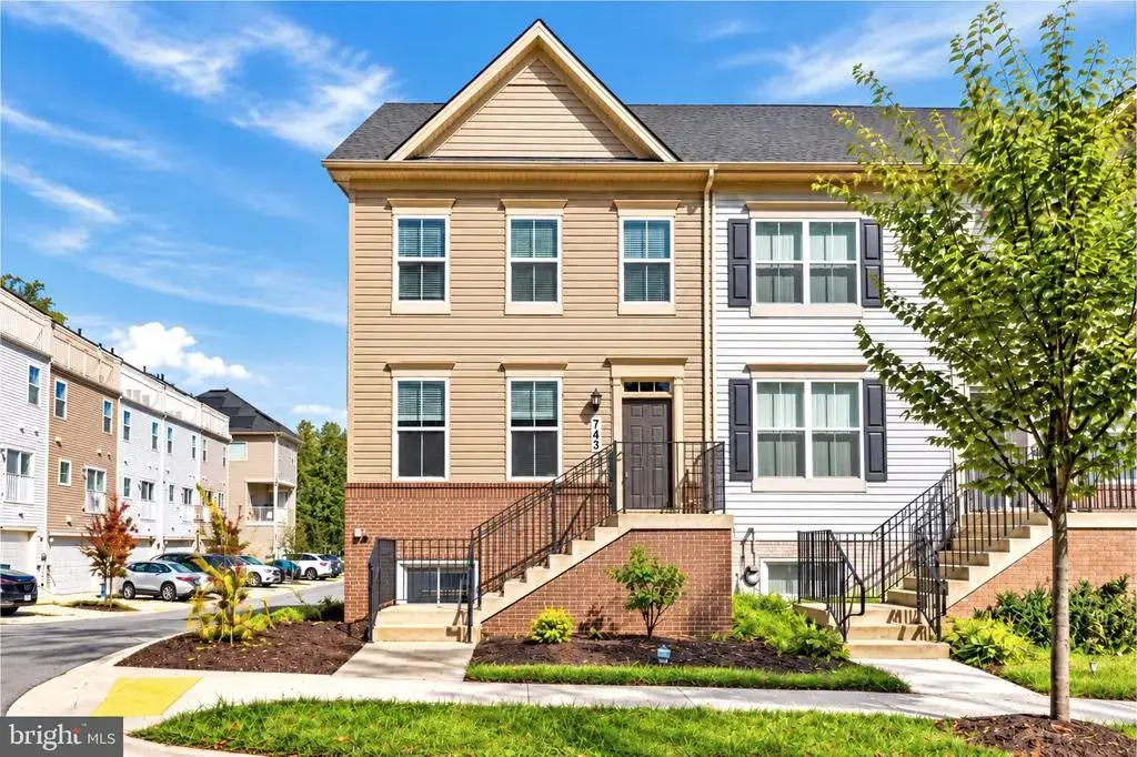 743 Weald Way, CLARKSBURG