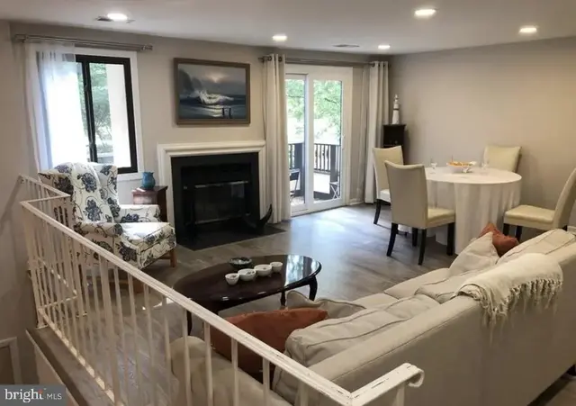 9753 Hellingly Pl #19, Montgomery Village