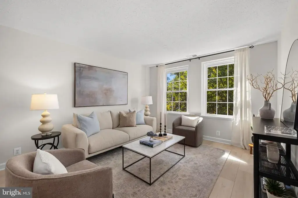 2865 S Buchanan St #b2, ARLINGTON