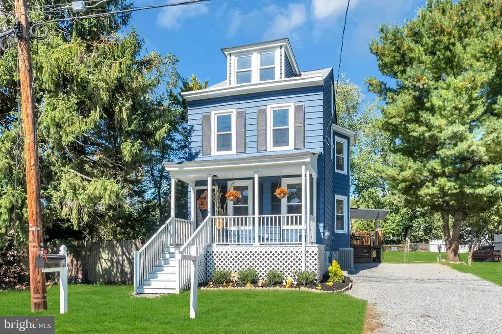 52 Betts Ave, LAWRENCEVILLE