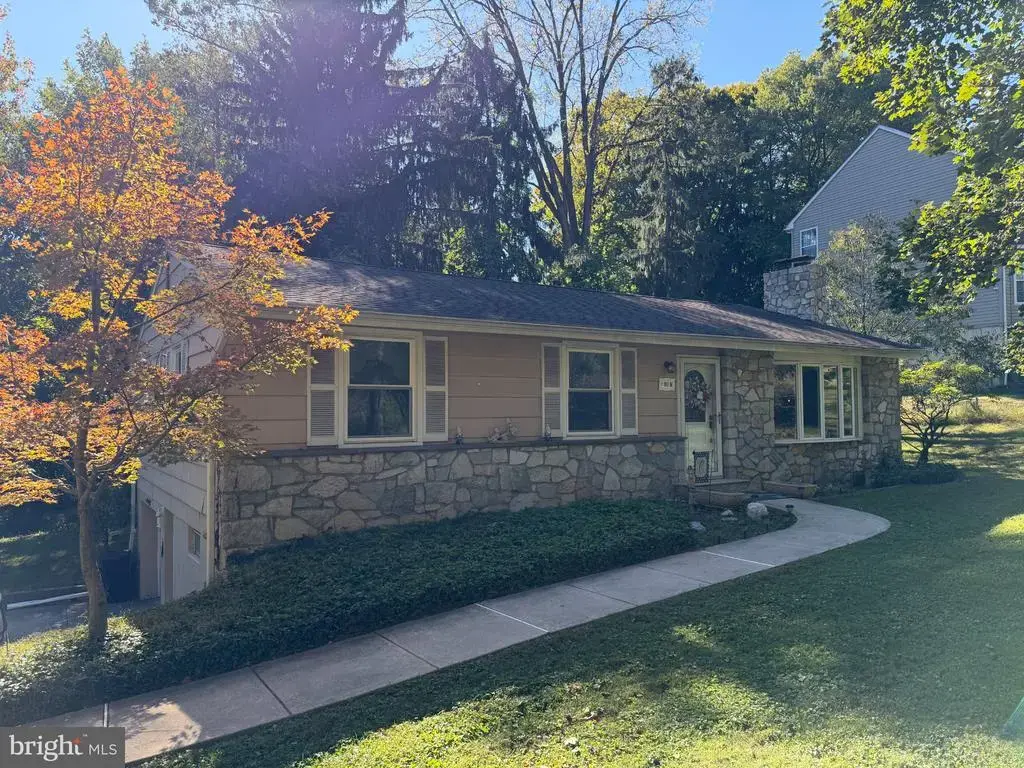 100 W Thompson Ave, SPRINGFIELD