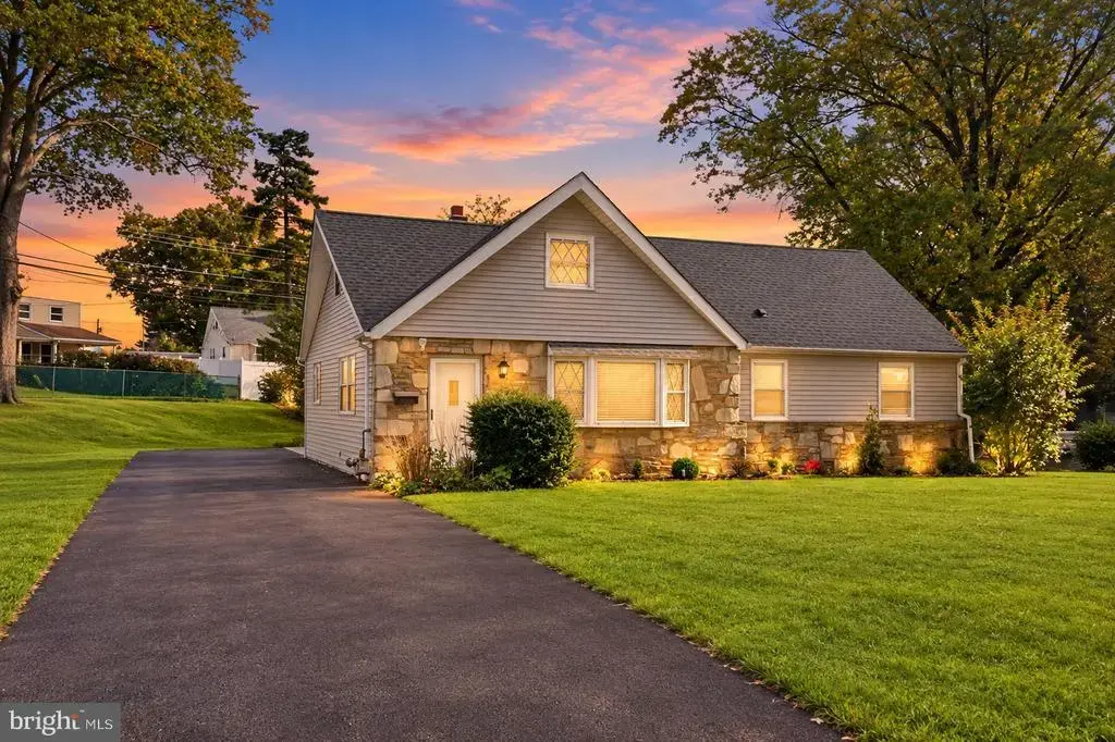 381 Hardman Ln, WARMINSTER
