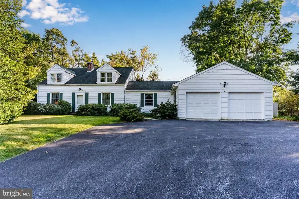 1819 High St, CAMP HILL