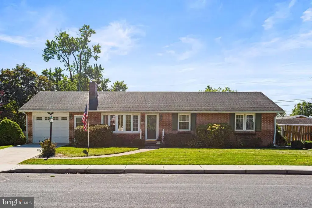 570 F St, CARLISLE