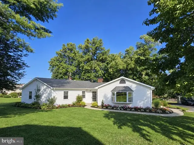 404 Mountville Rd, Lebanon