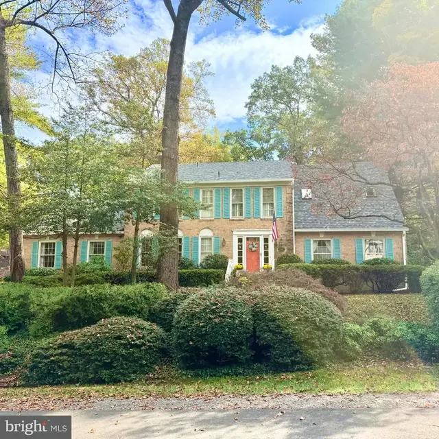 12207 Lake James Dr, Herndon