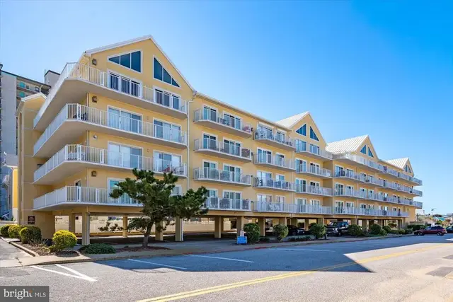 9 90th St #309, Ocean City