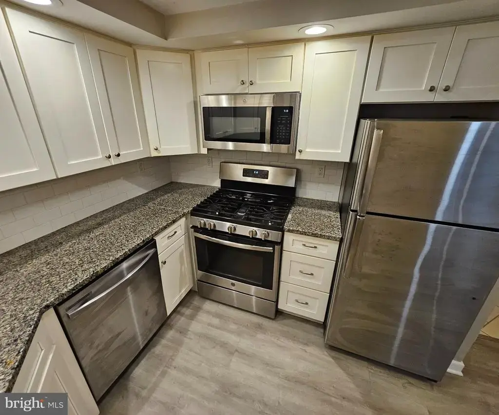 200 N Wayne Ave #1, WAYNE