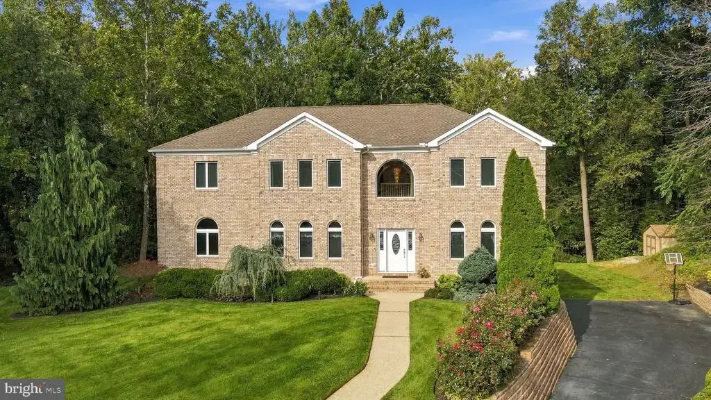2 Nalbone, HAMILTON