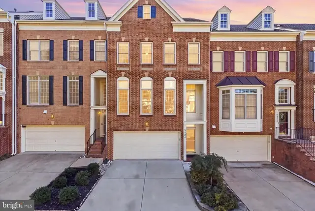 5424 Edsall Ridge Pl, Alexandria