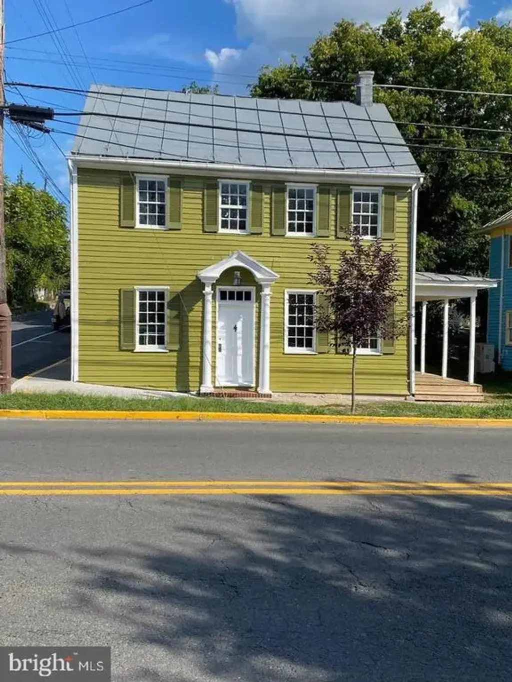242 N Main St, WOODSTOCK