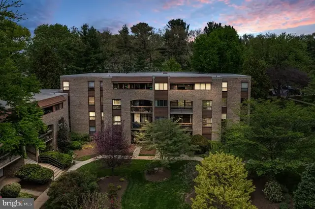 405 Christopher Ave #36, Gaithersburg