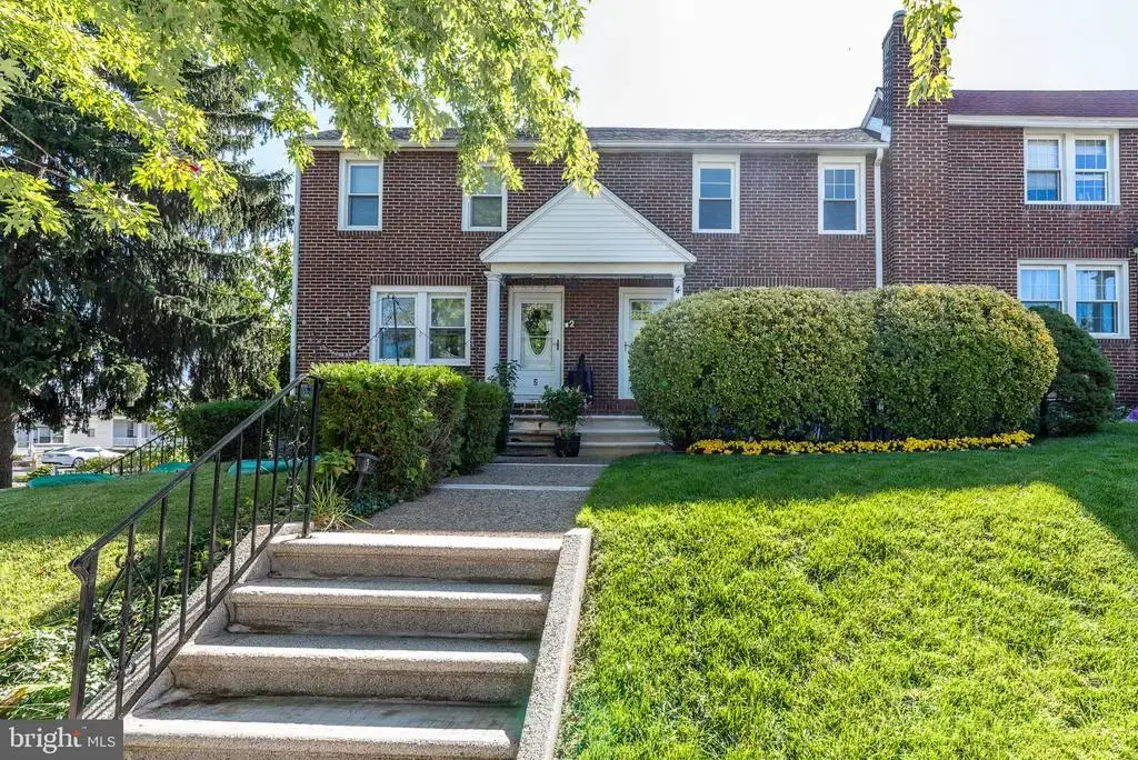 4 Dowling Ave, AUDUBON