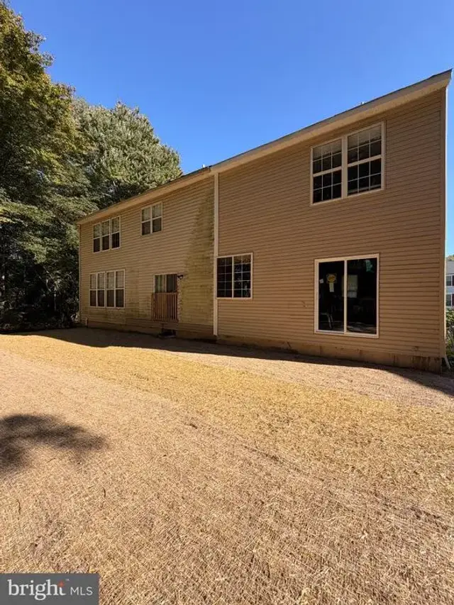 6 Buttonwood Ct, Newark