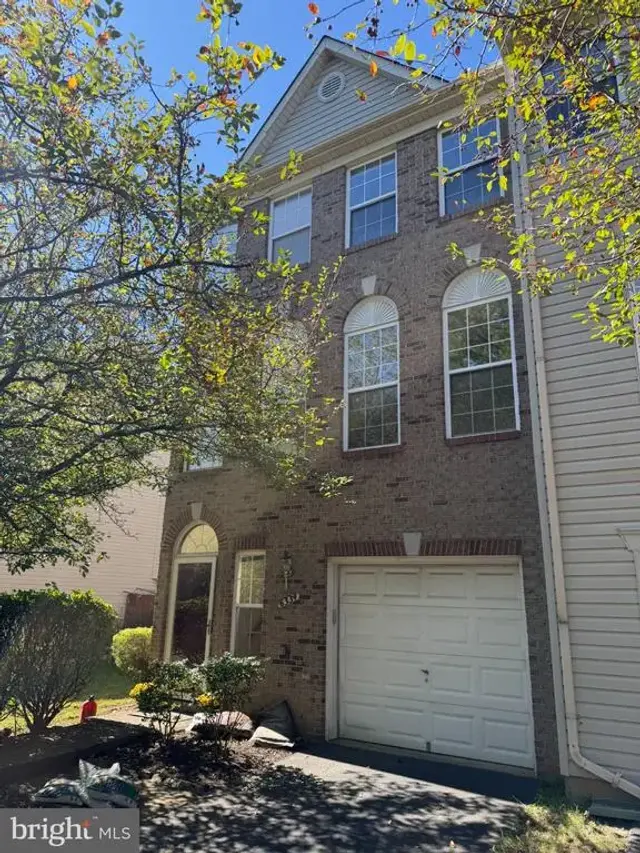 6334 James Harris Way, Centreville