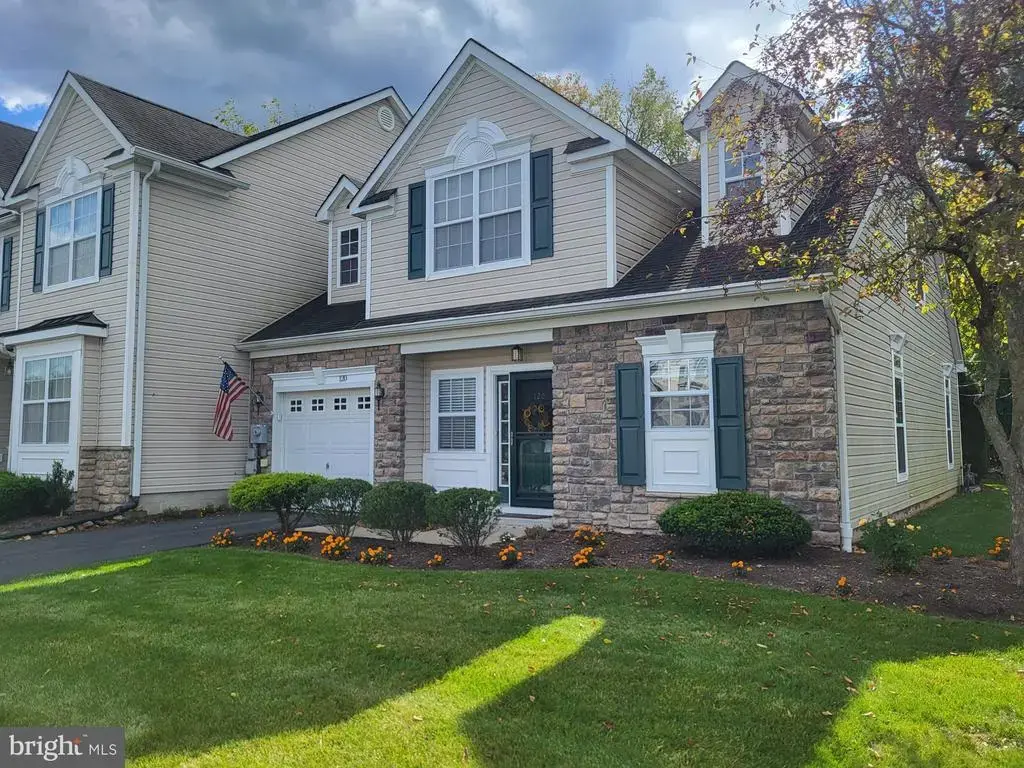 120 Village Dr, BLANDON