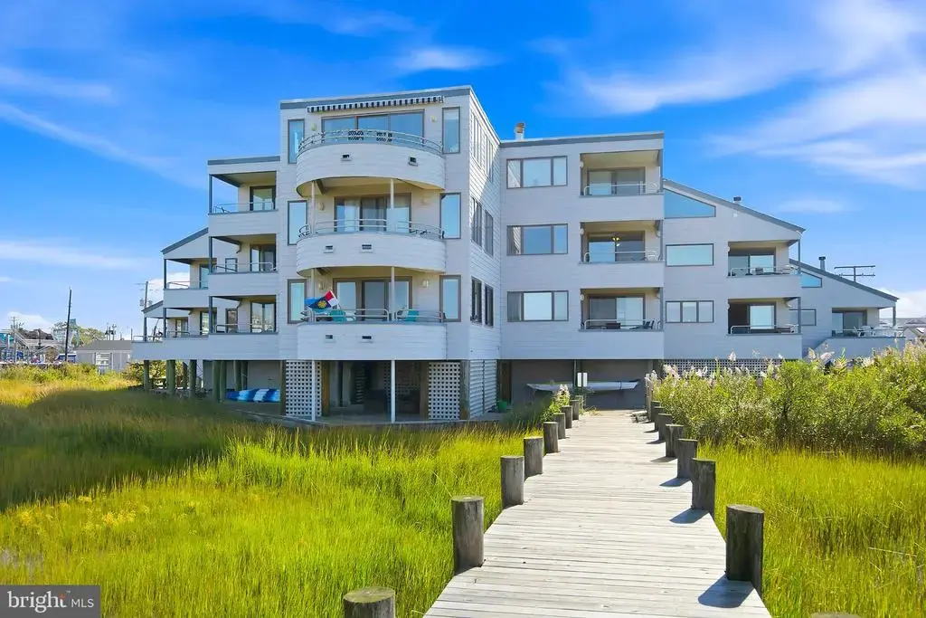 600 Delaware Ave #11, BEACH HAVEN
