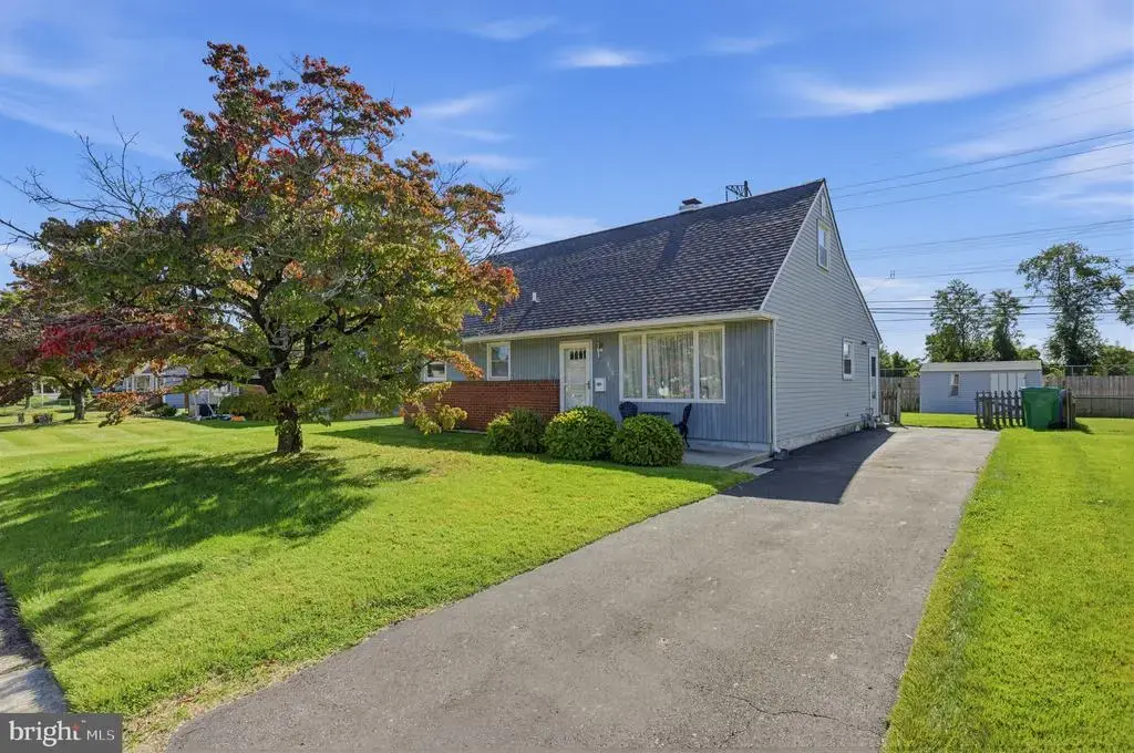 1400 Nancy Dr, CROYDON