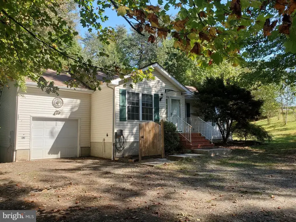 747 Lake Caroline Dr, RUTHER GLEN