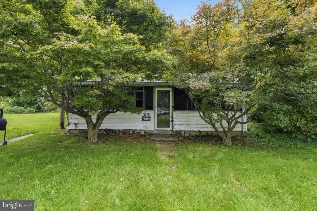 24 Elm St, SALEM