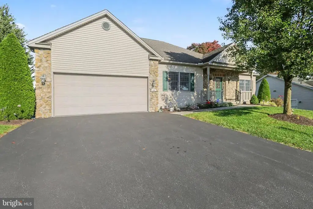 442 Woodland Dr, DILLSBURG