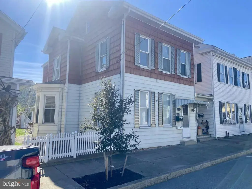 454 Union St, MILLERSBURG