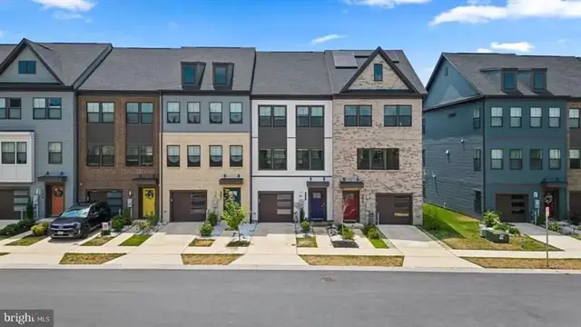 614 Chalcedony Ln, Glen Burnie