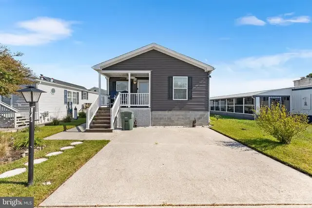 174 Sunshine Ln, Ocean City