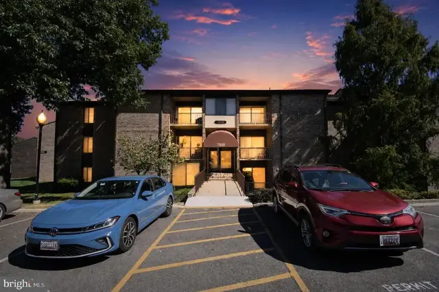 7818 Hanover Pkwy #101, Greenbelt