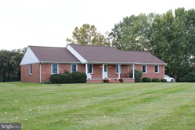 30603 Dover Rd, Easton