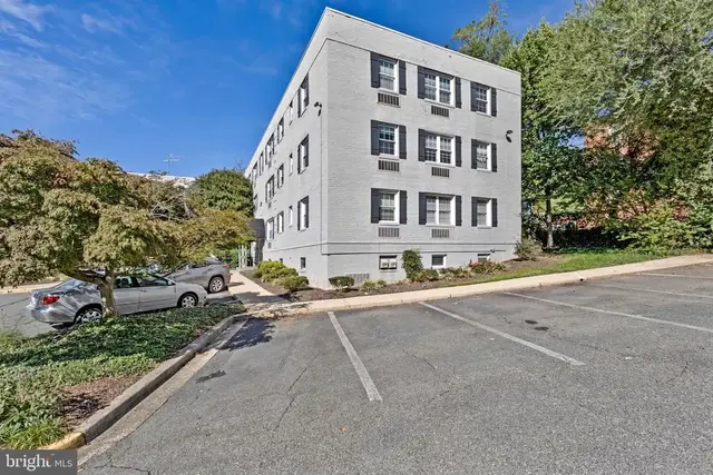 2030 N Vermont St #303, Arlington