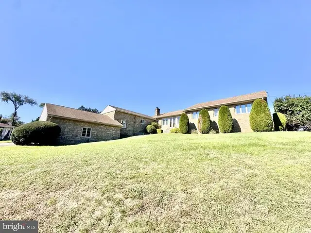 1000 Welsh Rd, Philadelphia