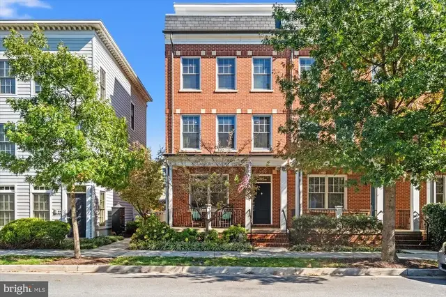 815 N Alfred St, Alexandria