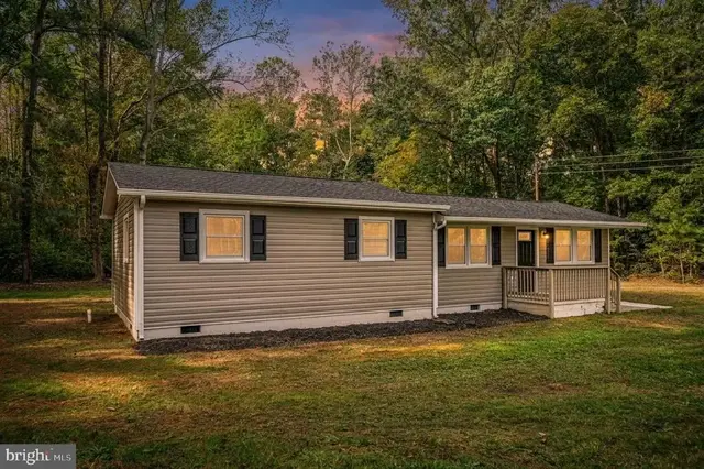 17194 New Baltimore Rd, Milford