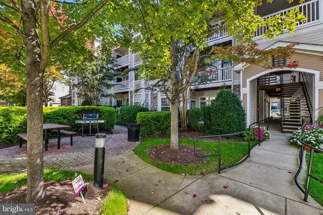 507 Sunset View Ter Se #104, Leesburg