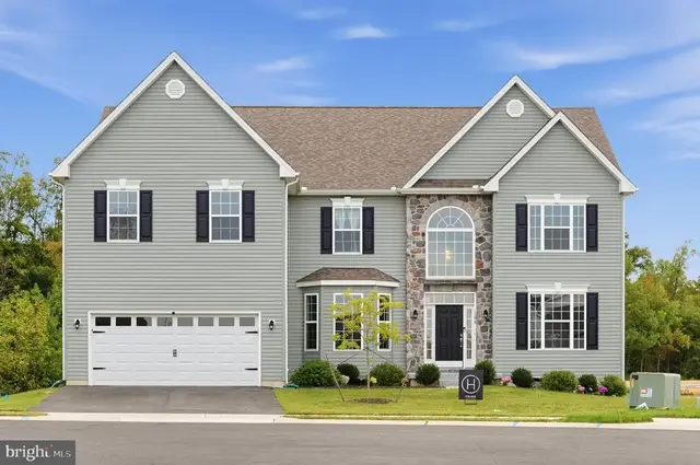 106 Eastbrook Ct, Dover