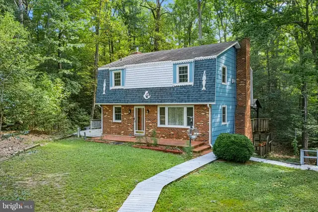 275 Castle Dr, Montross